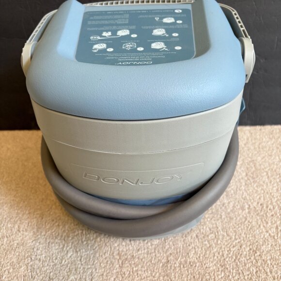 Don Joy Iceman Classic Cold Therapy System Includes Adapter, Pad, Straps - Picture 2 of 6